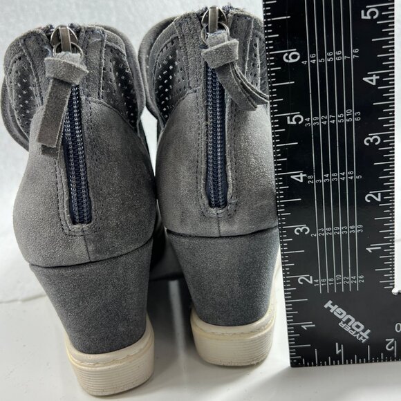 Söfft Seabrook Gray Suede Perforated Wedge Sneakers Back Zipper Closure Size 10M - Picture 4 of 11